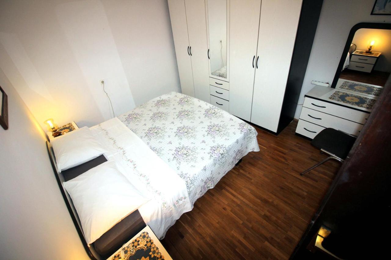 Apartment Leana Selce Eksteriør bilde